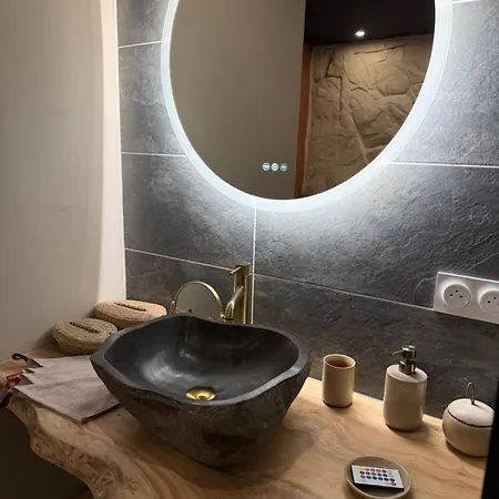 Studio Chaleureux, Massage, Terrasse Prive, Barbecue Et Balneo 아파트 Cussac-Fort-Medoc