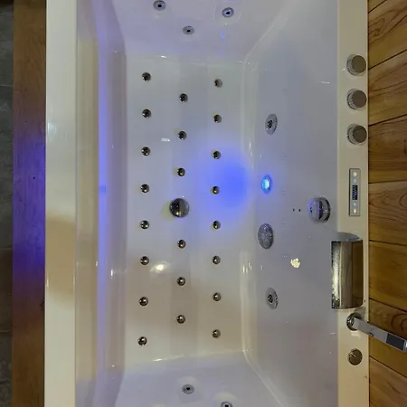 아파트 Studio Chaleureux, Massage, Terrasse Prive, Barbecue Et Balneo *