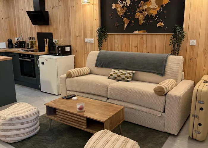 Appartement Chaleureux, Massage, Cine, Bain *